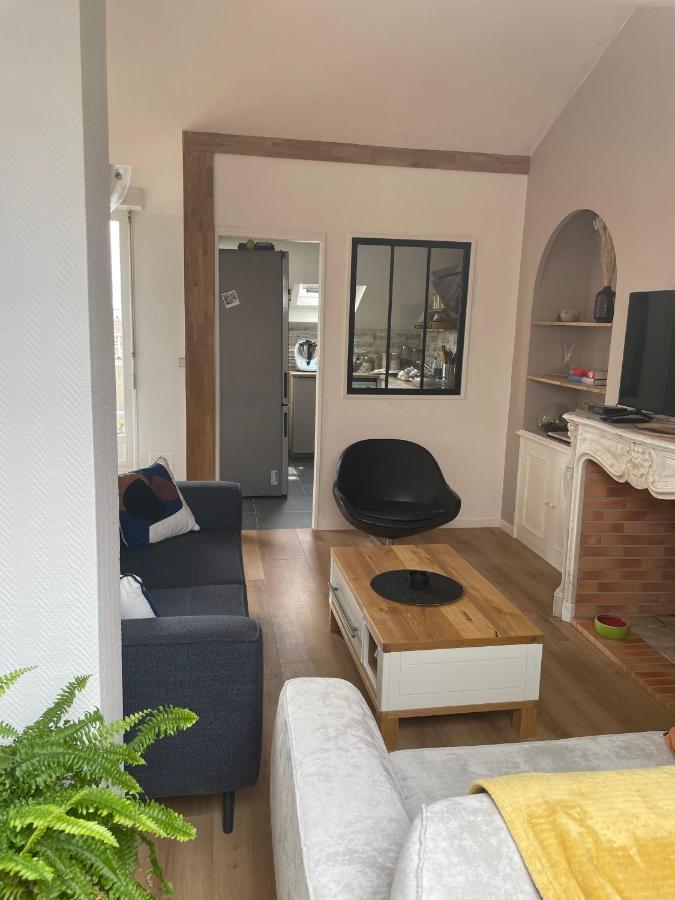 Grand Appartement Hypercentre Avec Terrasse Et Parking Poitiers Exterior foto